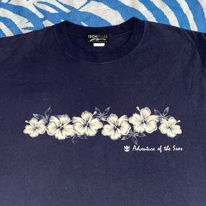 OVERSIZED GRAPHIC TEE